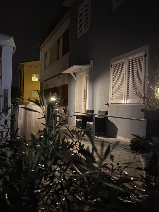 Bed and Breakfast Alcivico3 Чивитанова-Марке Экстерьер фото
