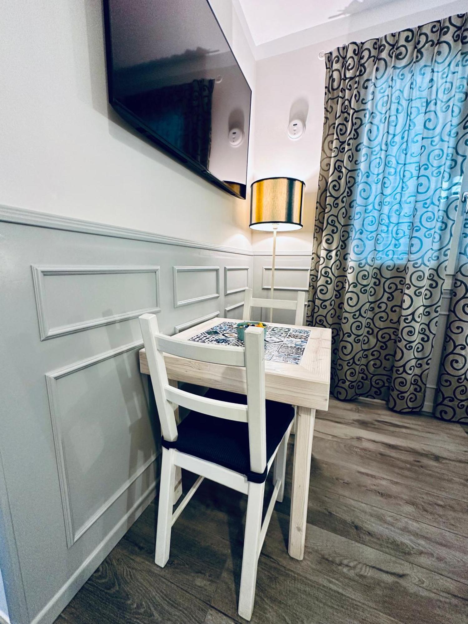 Bed and Breakfast Alcivico3 Чивитанова-Марке Экстерьер фото