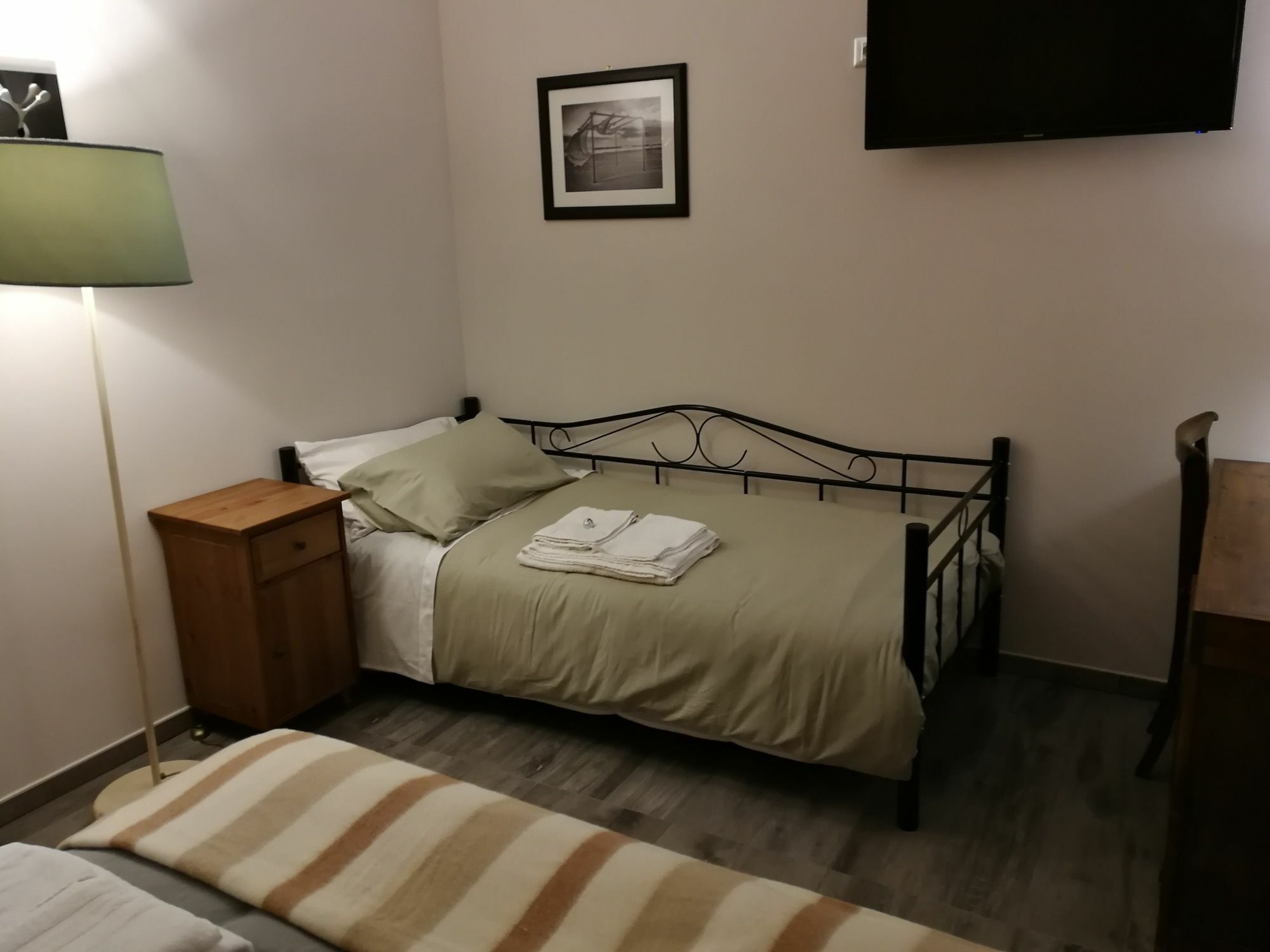 Bed and Breakfast Alcivico3 Чивитанова-Марке Экстерьер фото
