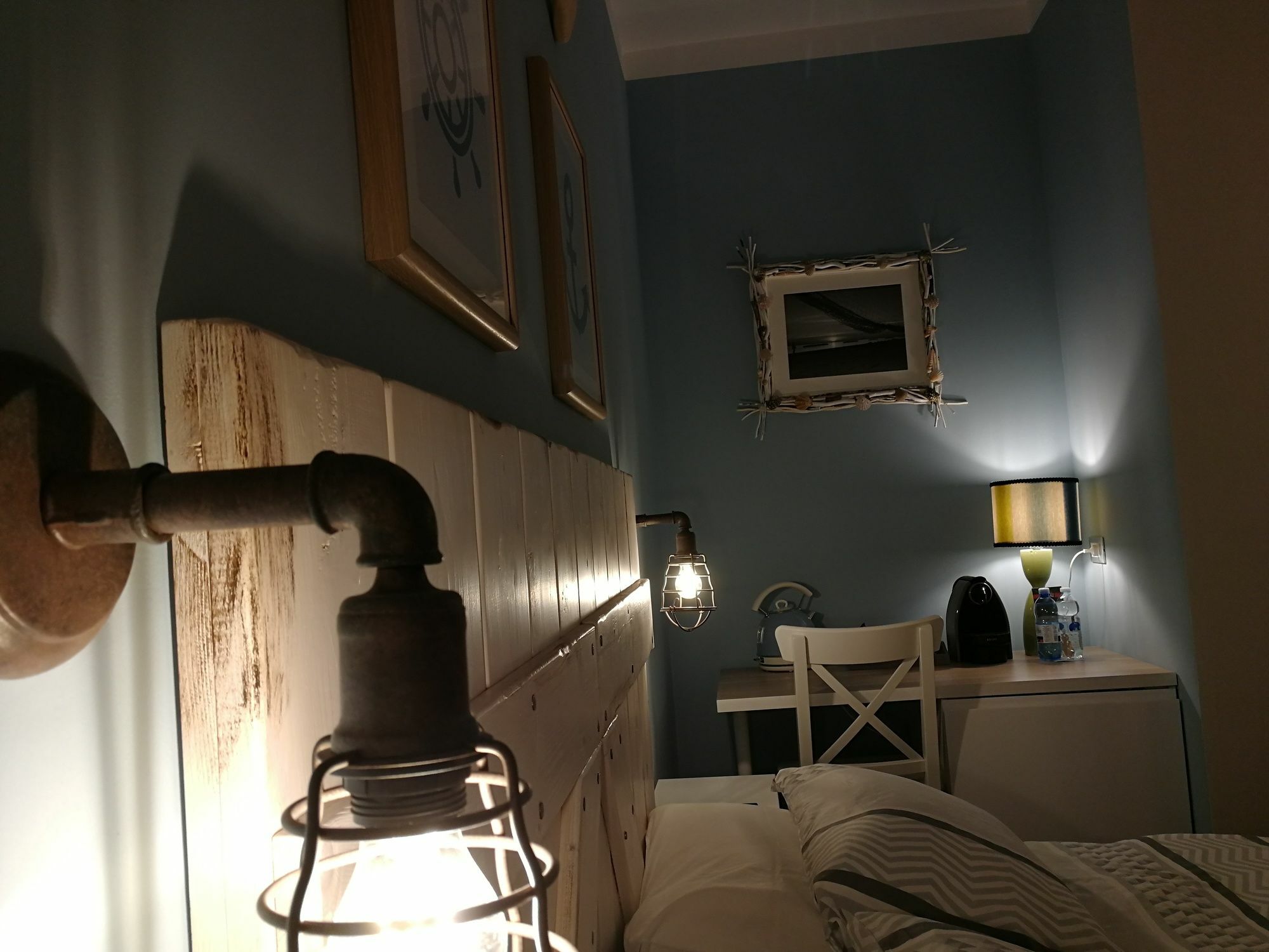 Bed and Breakfast Alcivico3 Чивитанова-Марке Экстерьер фото