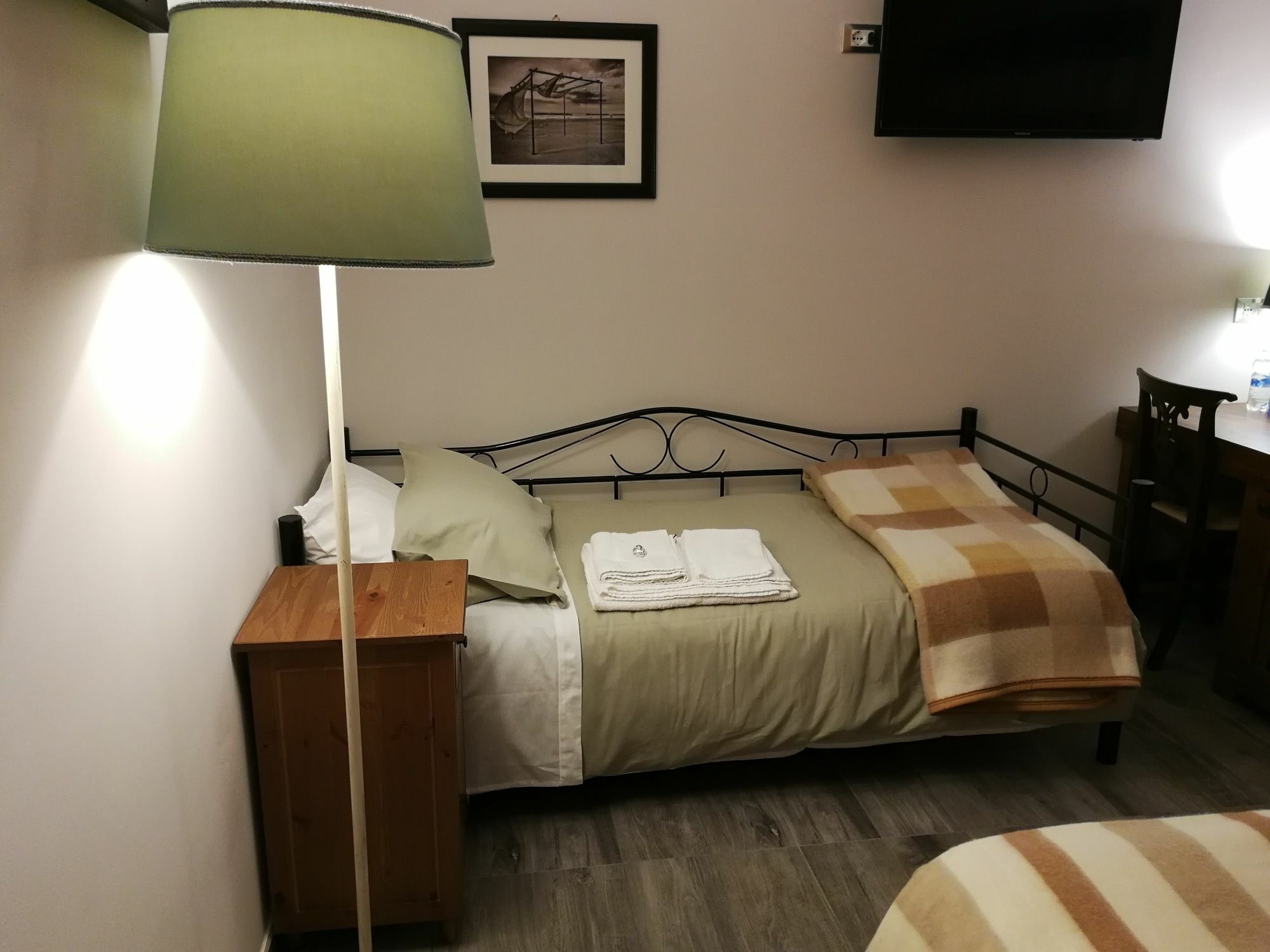 Bed and Breakfast Alcivico3 Чивитанова-Марке Экстерьер фото