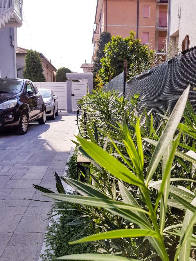 Bed and Breakfast Alcivico3 Чивитанова-Марке Экстерьер фото
